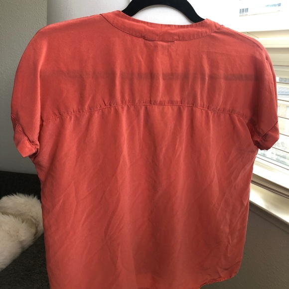 Amour Vert Renata Silk Blouse Coral - Picture 2 of 4